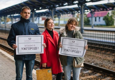 В Ужгороді стартував третій студентський конкурс з живопису «Срібний мольберт»