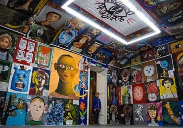 У чому феномен харківської художньої студії Aza Nizi Maza?